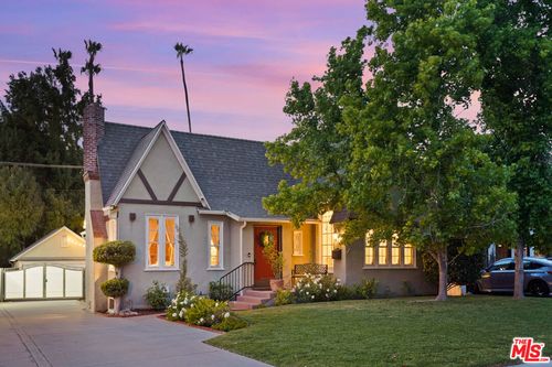 1117 Viscano Drive, Glendale, CA, 91207 | Card Image