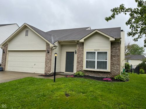 19277 Fox Chase Dr, Noblesville, IN, 46062-6619 | Card Image