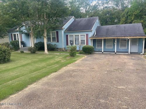 1413 N Jackson St, Brookhaven, MS, 39601-2018 | Card Image