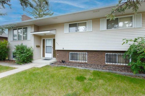 307 Silverthorn Way Nw, Calgary, AB, T3B4E8 | Card Image