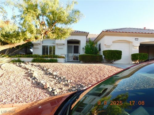 10409 Shoalhaven Dr, Las Vegas, NV, 89134-7108 | Card Image