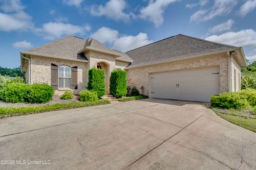 801 Bryce St, Brandon, MS, 39047-0401 | Card Image