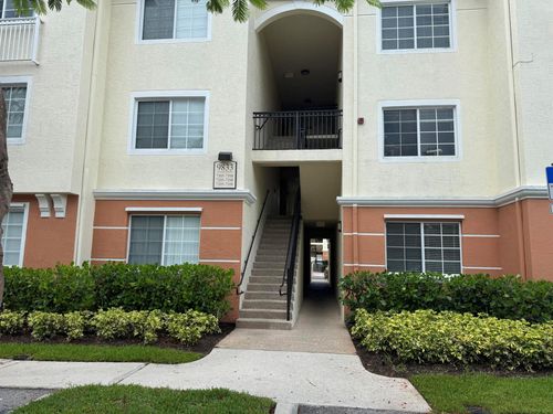 apt-7107-9833 Baywinds Dr, West Palm Beach, FL, 33411-1853 | Card Image