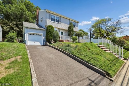 304 Green St, Woodbridge, NJ, 07095-2044 | Card Image