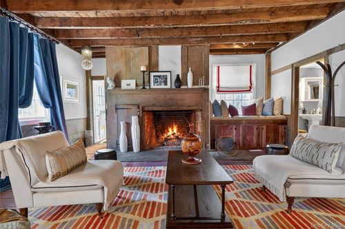 1141 Old Quaker Hill Rd, Pawling, NY, 12564-1633 | Card Image