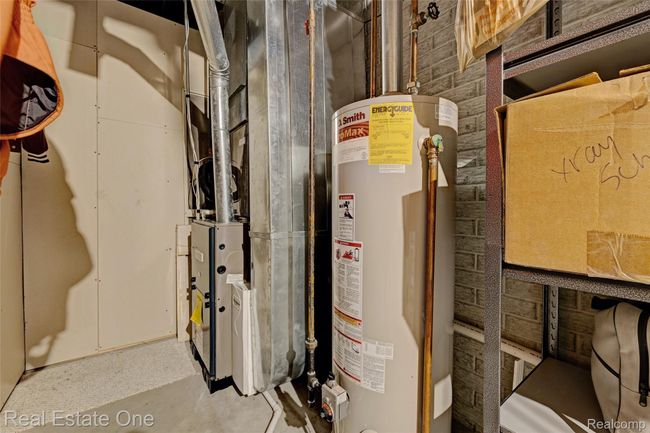 Mechanical/storage room | Image 44