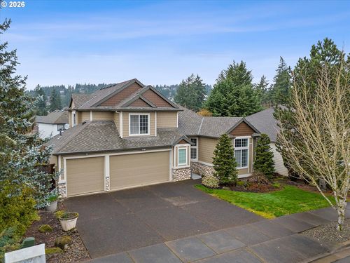 11057 Se Troika Ave, Happy Valley, OR, 97086-7083 | Card Image