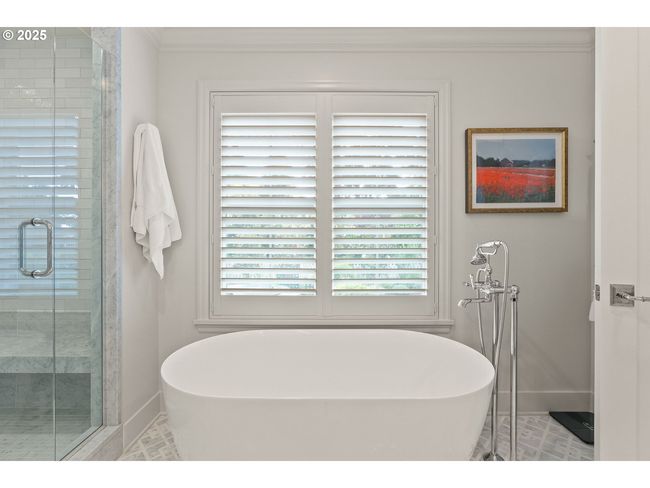 817 D Ave, House other with 3 bedrooms, 4 bathrooms and 2 parking in Lake Oswego OR | Image 29