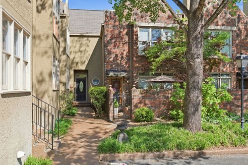 2836 Woodlawn Dr, Nashville, TN, 37215-1137 | Card Image