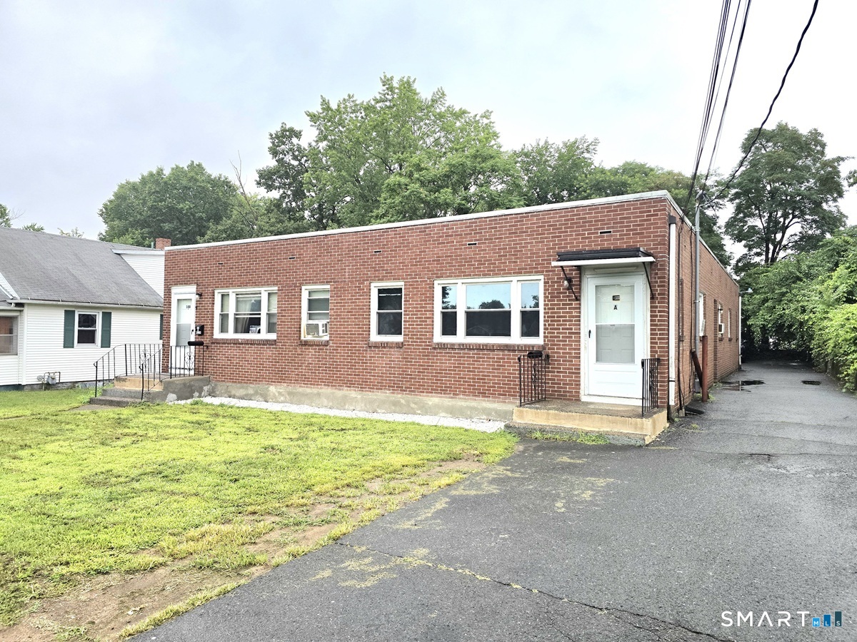 Residential Lease in East Hartford 3