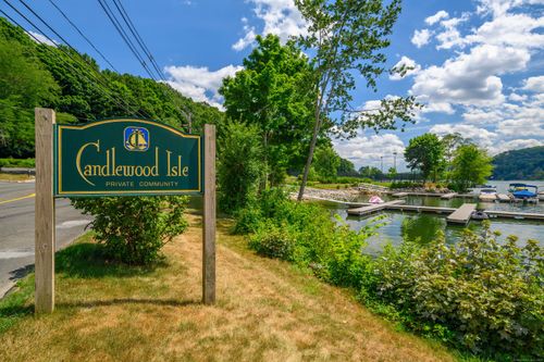 5 High Trail Rd, New Fairfield, CT, 06812-2427 | Card Image