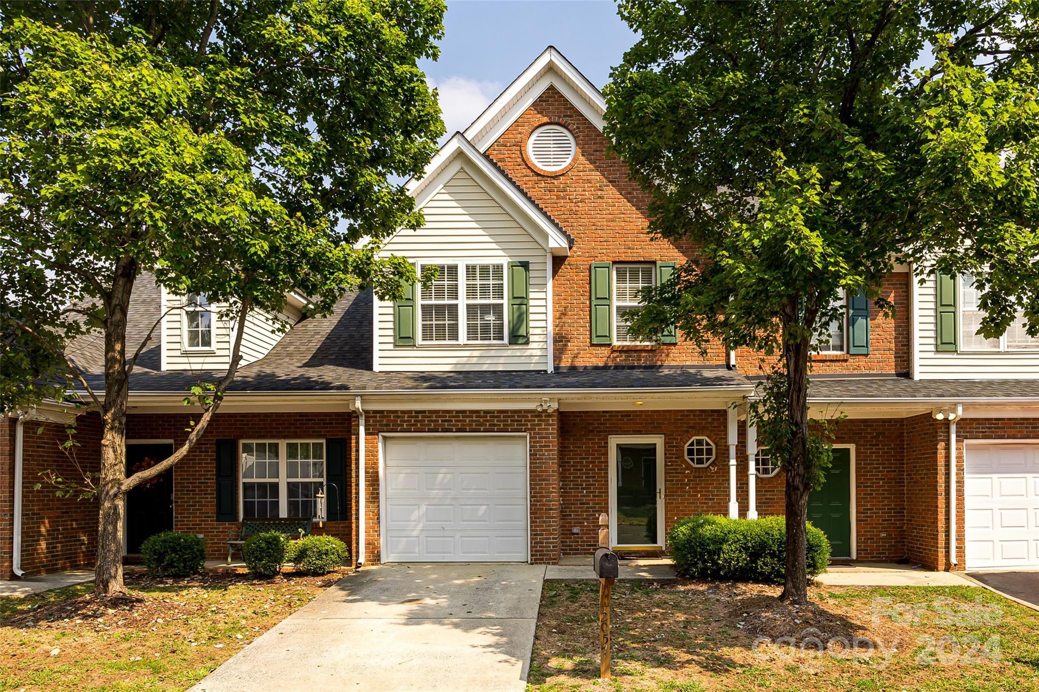 Lennox Square Rd, Charlotte, NC 28210