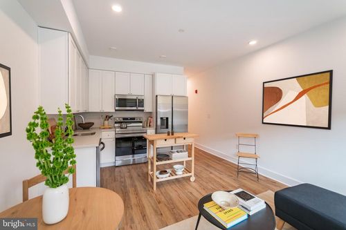 one-bedroom-unit-2101 Washington Ave, PHILADELPHIA, PA, 19146-2532 | Card Image