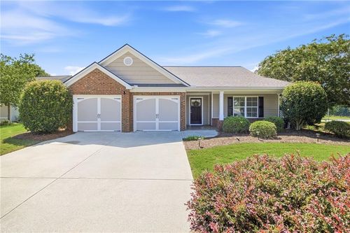 304 Victory Cir, Commerce, GA, 30529-7765 | Card Image