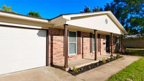 5705 Waits Ave, Fort Worth, TX, 76133-3324 | Card Image