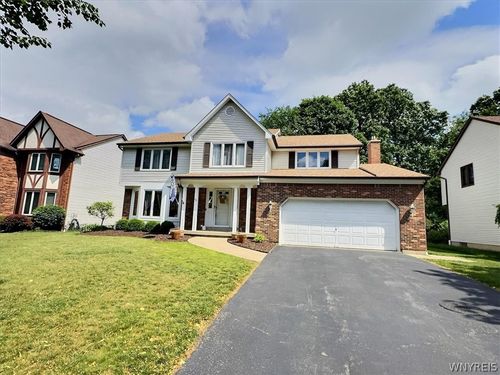 110 Londonderry Lane, Amherst, NY, 14068 | Card Image
