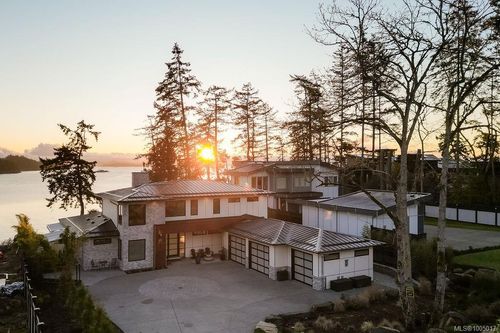 2481 Tryon Rd, North Saanich, BC, V8L5H8 | Card Image