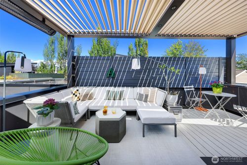 b-1117 34th Ave, Seattle, WA, 98122-5138 | Card Image