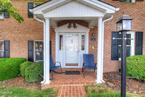 b-9-2734 E Oakland Ave, Johnson City, TN, 37601-1885 | Card Image