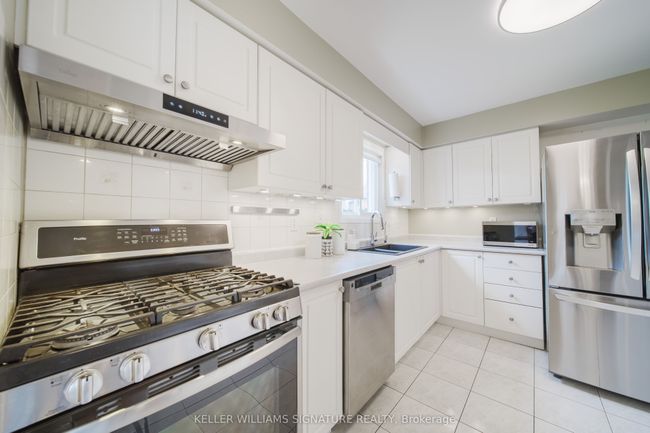 54 Fairgreen Close, House attached with 3 bedrooms, 2 bathrooms and 4 parking in Cambridge ON | Image 17