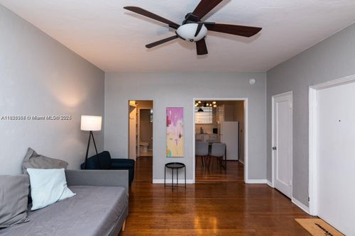 apt-10-635 12th St, MIAMI BEACH, FL, 33139-4528 | Card Image