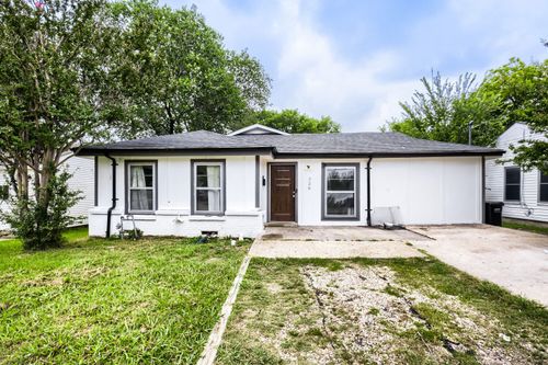 326 E Holley St, Mesquite, TX, 75149-4717 | Card Image