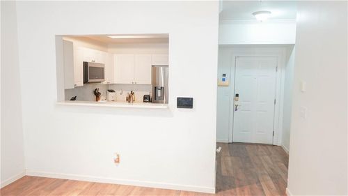 apt-107-3275 Lenox Rd Ne, Atlanta, GA, 30324-2570 | Card Image