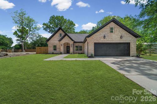 5121 Morningwood Dr, Matthews, NC, 28105-5842 | Card Image