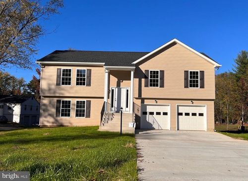 8112 Leland Rd, MANASSAS, VA, 20111-1941 | Card Image