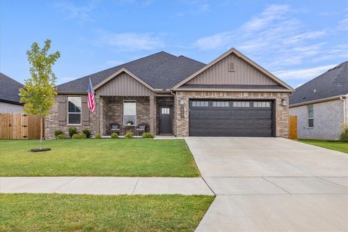 701 Dillon St, Bentonville, AR, 72713-4128 | Card Image