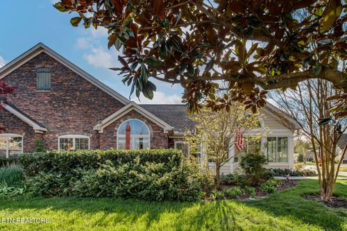 811 Pryse Farm Blvd, Farragut, TN, 37934-5318 | Card Image