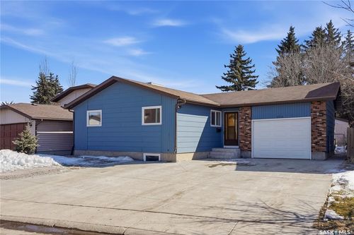 223 Meilicke Road, Saskatoon, SK, S7K5V6 | Card Image