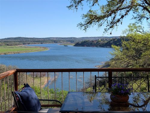 403 Coventry Rd, Spicewood, TX, 78669-3113 | Card Image