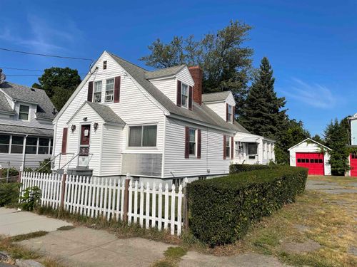 11 Dracut St, Lawrence, MA, 01843-2610 | Card Image