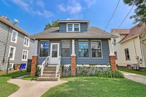 4517 18th Ave, Kenosha, WI, 53140-3213 | Card Image