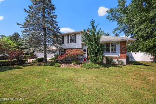 41 Alan Ter, Howell, NJ, 07731-2761 | Card Image