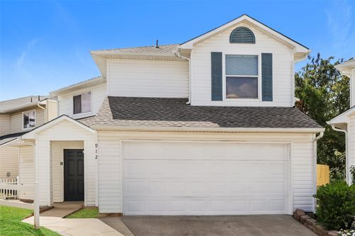 912 Laredo Plz, Dallas, TX, 75211-7642 | Card Image