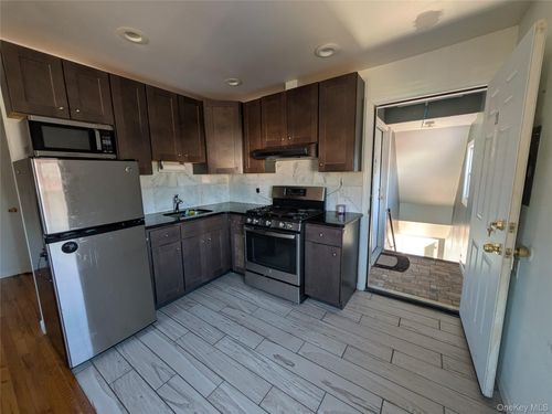 apt-2r-20 Blauvelt Ave, West Haverstraw, NY, 10993-1345 | Card Image