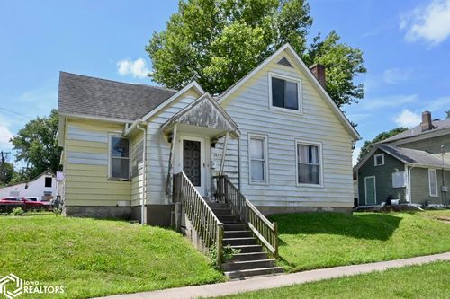 1615 Smith St, Burlington, IA, 52601-4202 | Card Image