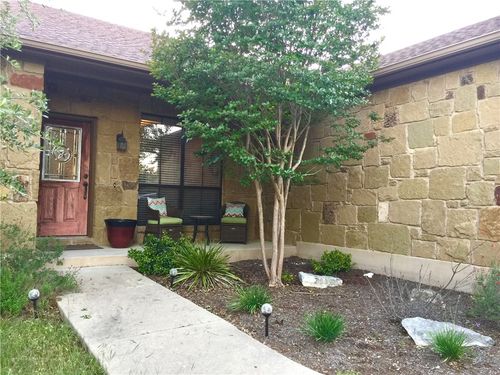 10052 Janet Loop, Dripping Springs, TX, 78620-2615 | Card Image