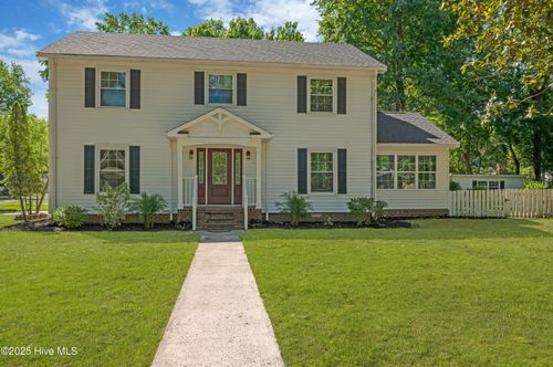401 Club Pines Dr, Greenville, NC, 27834-6809 | Card Image