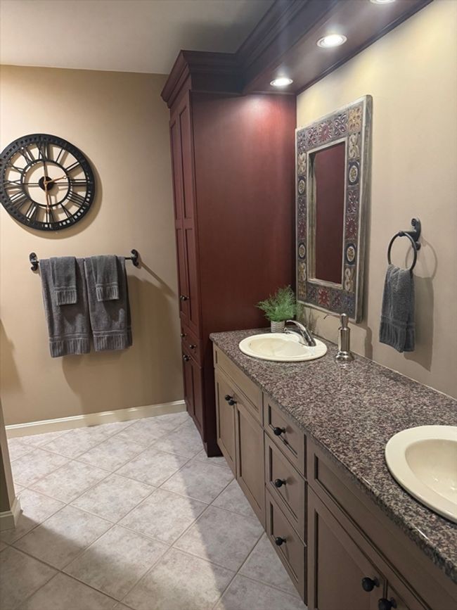 41 Christopher Dr, House other with 4 bedrooms, 3 bathrooms and 4 parking in Westfield MA | Image 27