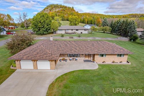 1002 E Gold Street, Bessemer, MI, 49911 | Card Image