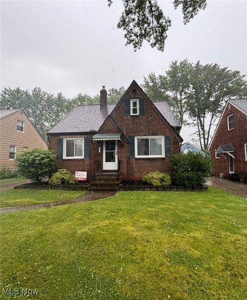 2712 Ralph Ave, Cleveland, OH, 44109-5414 | Card Image