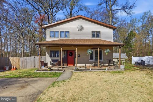 810 Woodland Ave, WILMINGTON, DE, 19808-5752 | Card Image