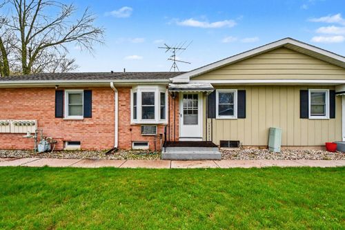 528 Leisure Acres St, Sparta, MI, 49345-1556 | Card Image