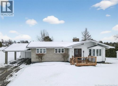17 Soleil Couchant St, Saint Louis de Kent, NB, E4X1H6 | Card Image