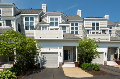 apt-2-6 State Park Rd, Hull, MA, 02045-3280 | Card Image