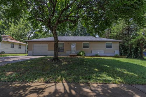 602 Aspen Dr, Nixa, MO, 65714-8623 | Card Image