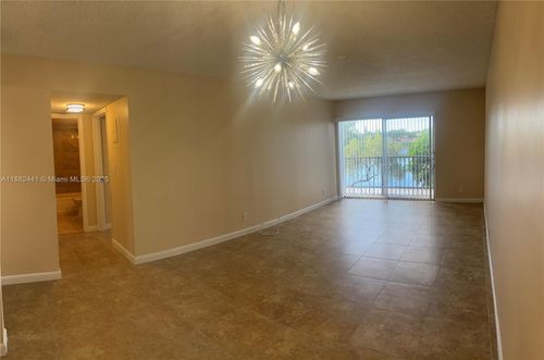 apt-203-8600 N Sherman Cir, Miramar, FL, 33025-2061 | Card Image